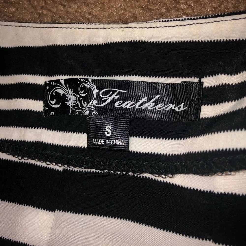 Feathers Small Black White Striped Dress Elastic Waist & Zipper Pockets - Picture 2 of 4